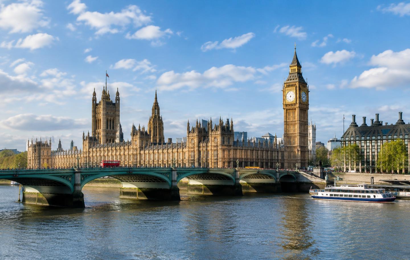 London city scene with Westminster Bridge, the River Thames and the Houses of Parliament